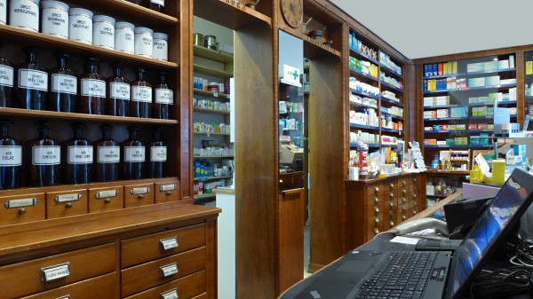 Laubegg-Apotheke, Ursula Huber