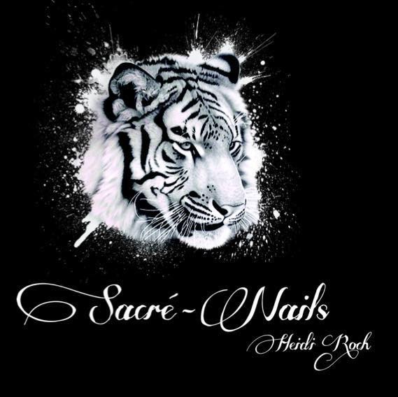 Sacré-Nails