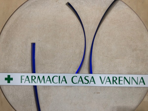 Farmacia Casa Varenna SA